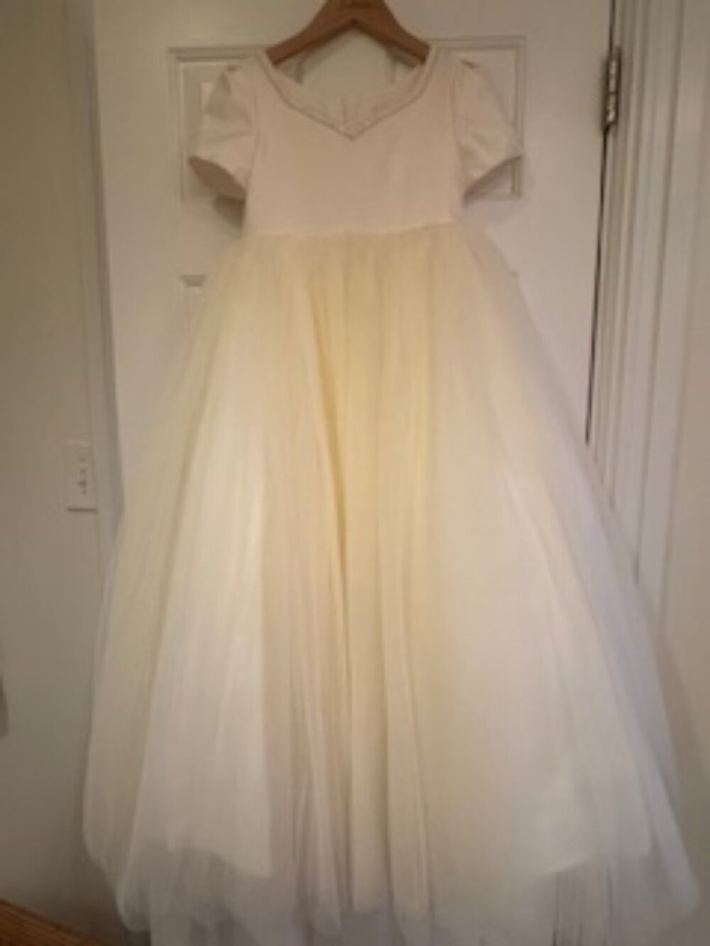 Tulleen "Yvette" Ivory Beaded Tulle Flower Girl & Communion Dress Sz 7/8 - Picture 3 of 6
